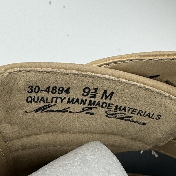 Easy Street Carrigan Sandals 9.5M Sand Peep Toe Booties Cutout Zip Comfort Heel - Picture 6 of 8